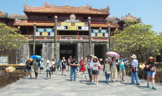 Tour Miền Trung (7N6Đ) Nha Trang - Quy Nhơn - Hội An -  Đà Nẵng  - Huế